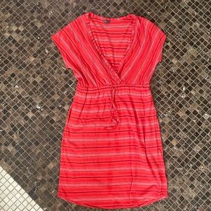 Deep V-neck, Eddie, Bauer tie, dress size medium